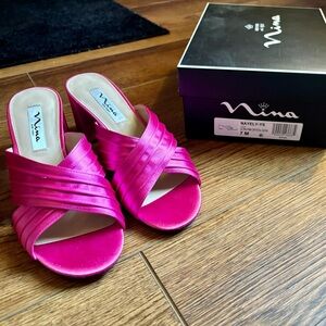 Nina Hot ultra Pink Satin heels. Size 7. Never Worn